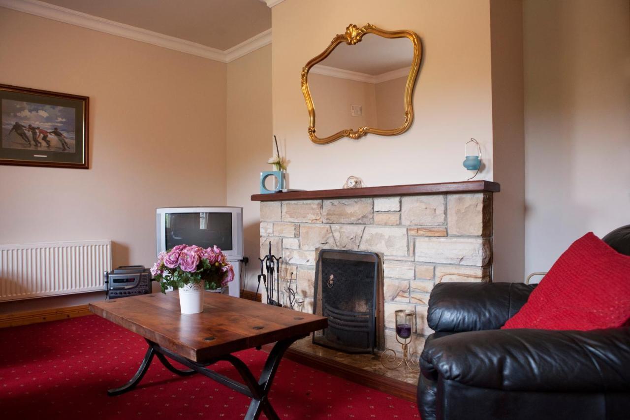 Vila Inviting 4-Bed House In Strokestown Exteriér fotografie